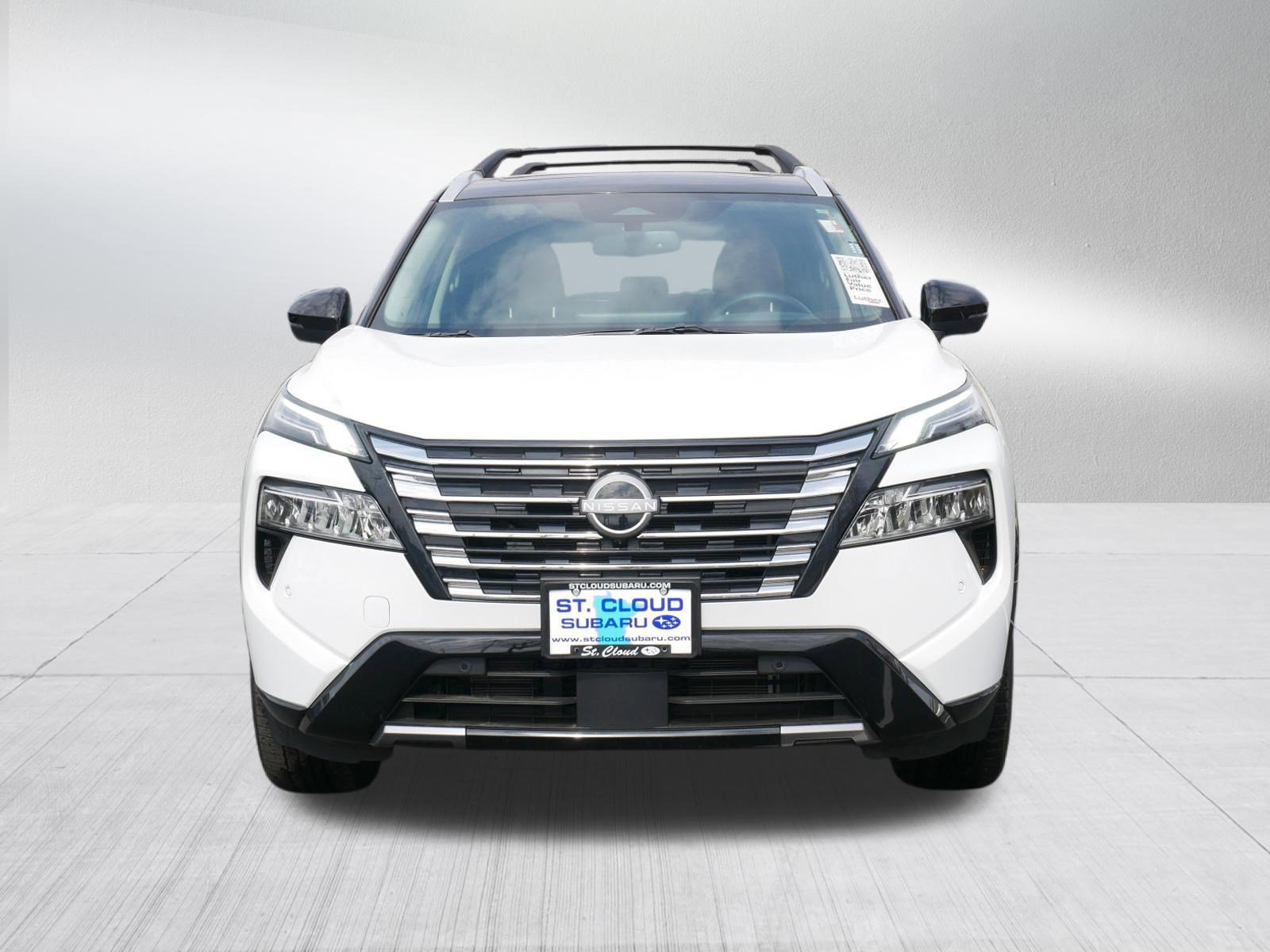 Used 2025 Nissan Rogue Platinum video 2