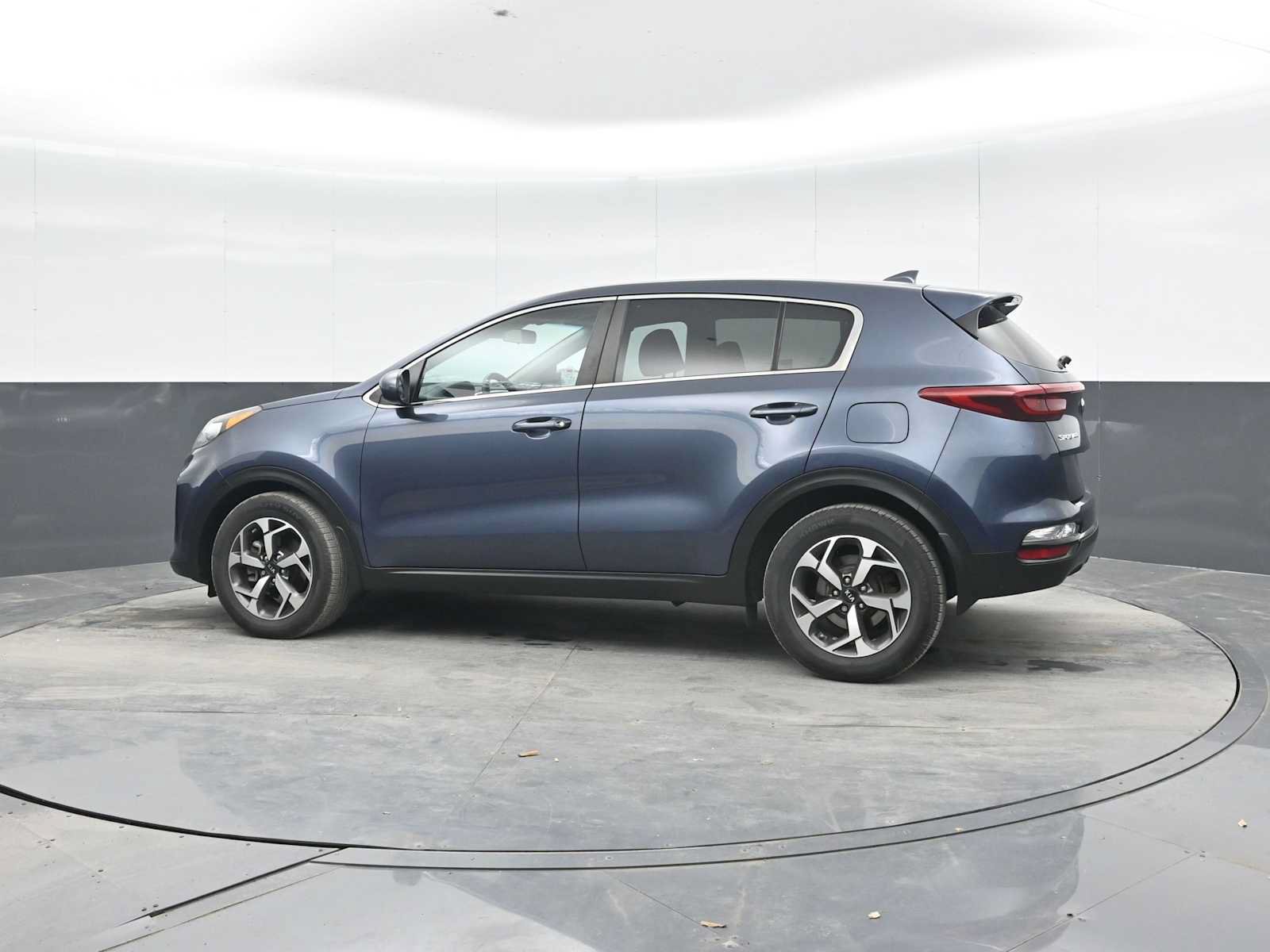 Used 2020 Kia Sportage LX FWD image 3