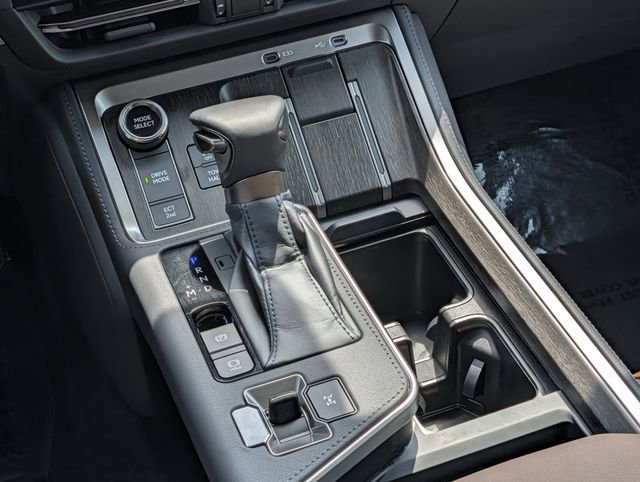 Used 2026 Lexus GX 550 image 14