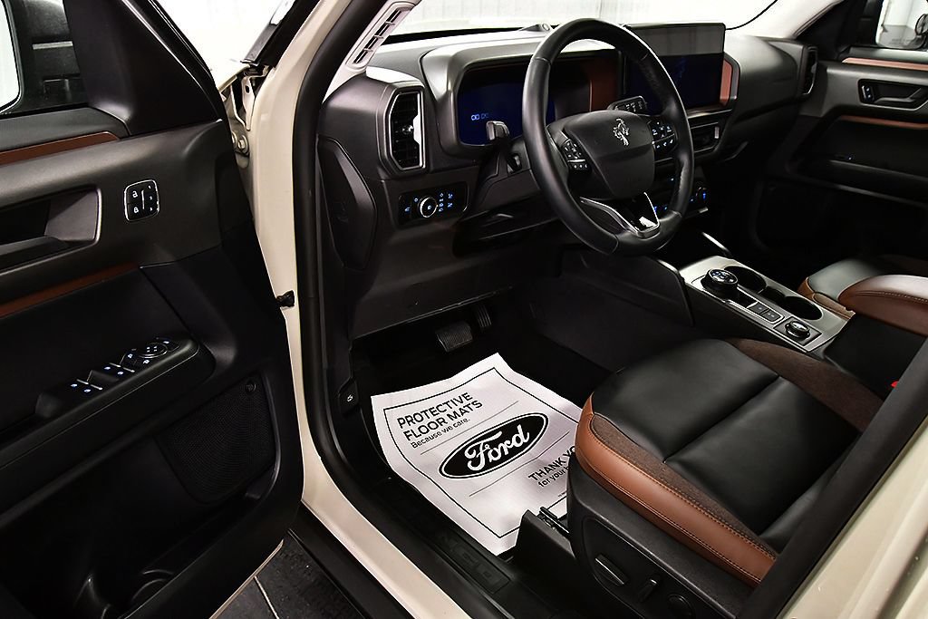 Used 2025 Ford Bronco Sport Outer Banks w/ Outer Banks Tech Package+ AWD/4WD image 15