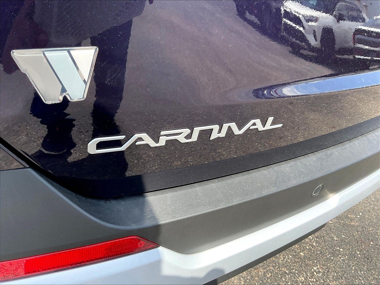 New 2027 Kia Carnival EX FWD image 14
