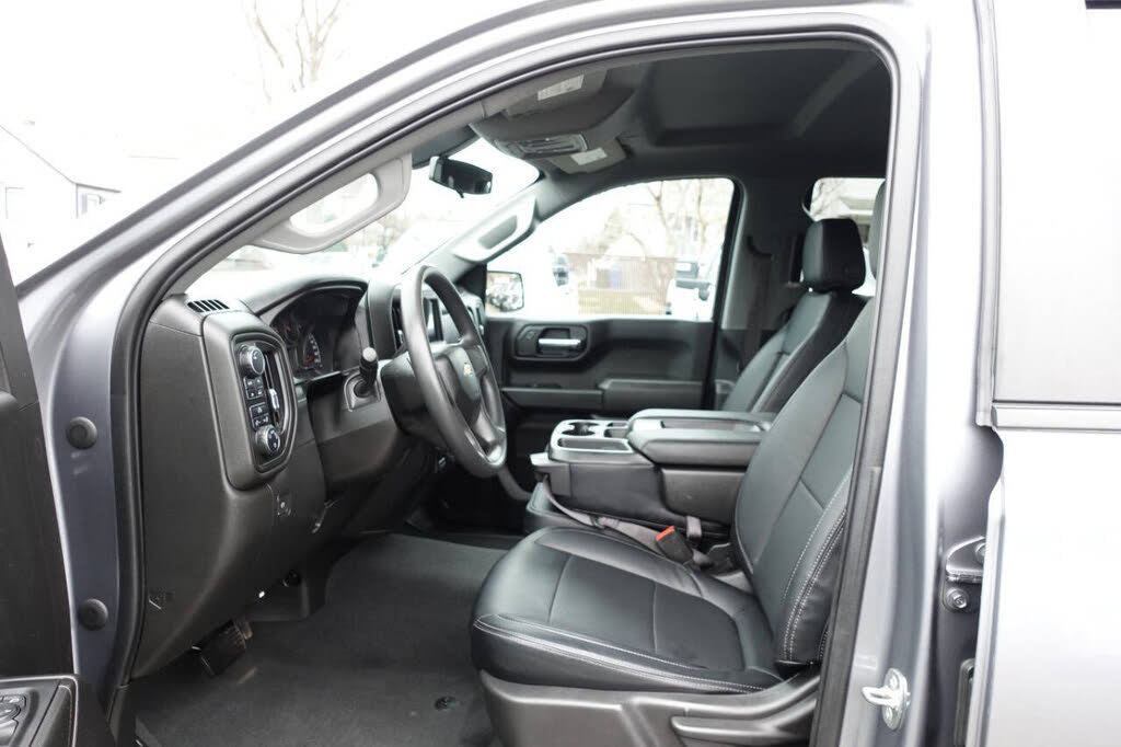 Used 2021 Chevrolet Silverado 1500 Custom w/ LPO, Dark Essentials Package AWD/4WD image 16
