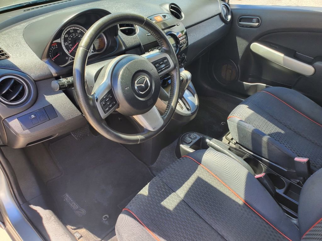 Used 2013 MAZDA MAZDA2 Touring FWD image 15