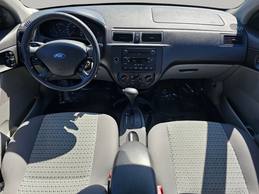 Used 2007 Ford Focus SE image 2