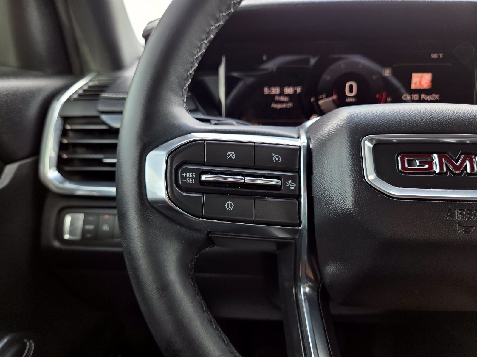 Used 2026 GMC Acadia Elevation w/ Black Edition FWD image 45