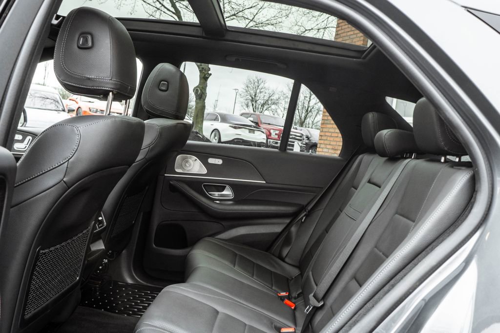 Used 2023 Mercedes-Benz GLE 350 4MATIC image 32