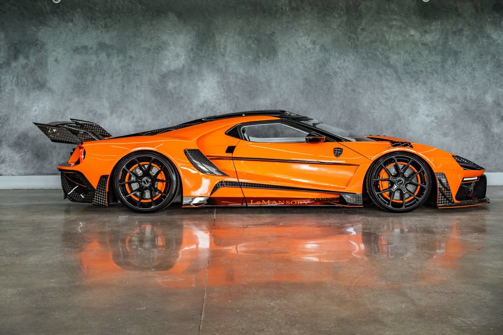 Used 2018 Ford GT RWD image 13