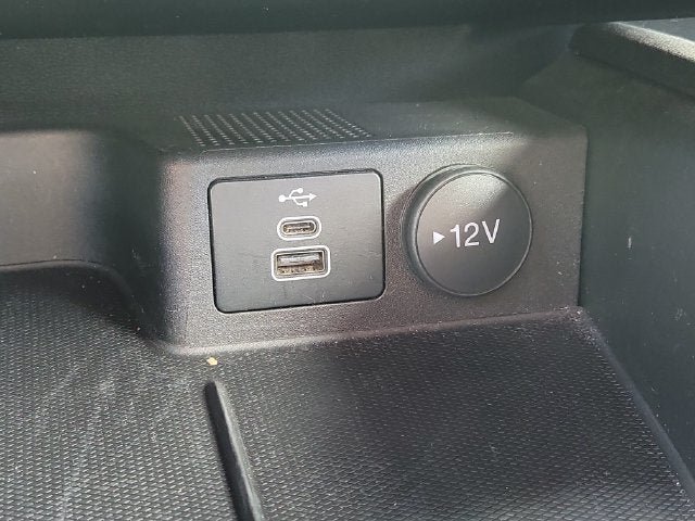 Used 2024 Ford Escape ST-Line w/ Tech Pack #1 AWD/4WD image 18