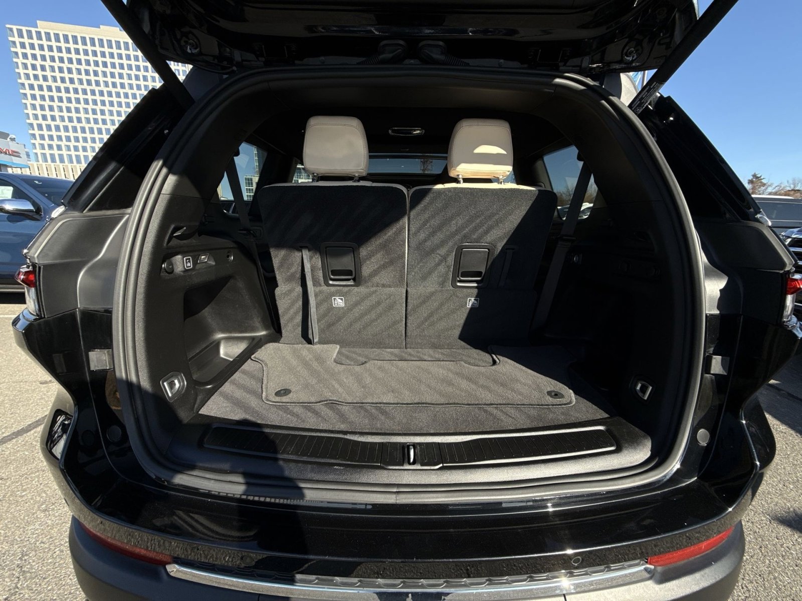 Used 2023 Jeep Grand Cherokee L Limited image 27