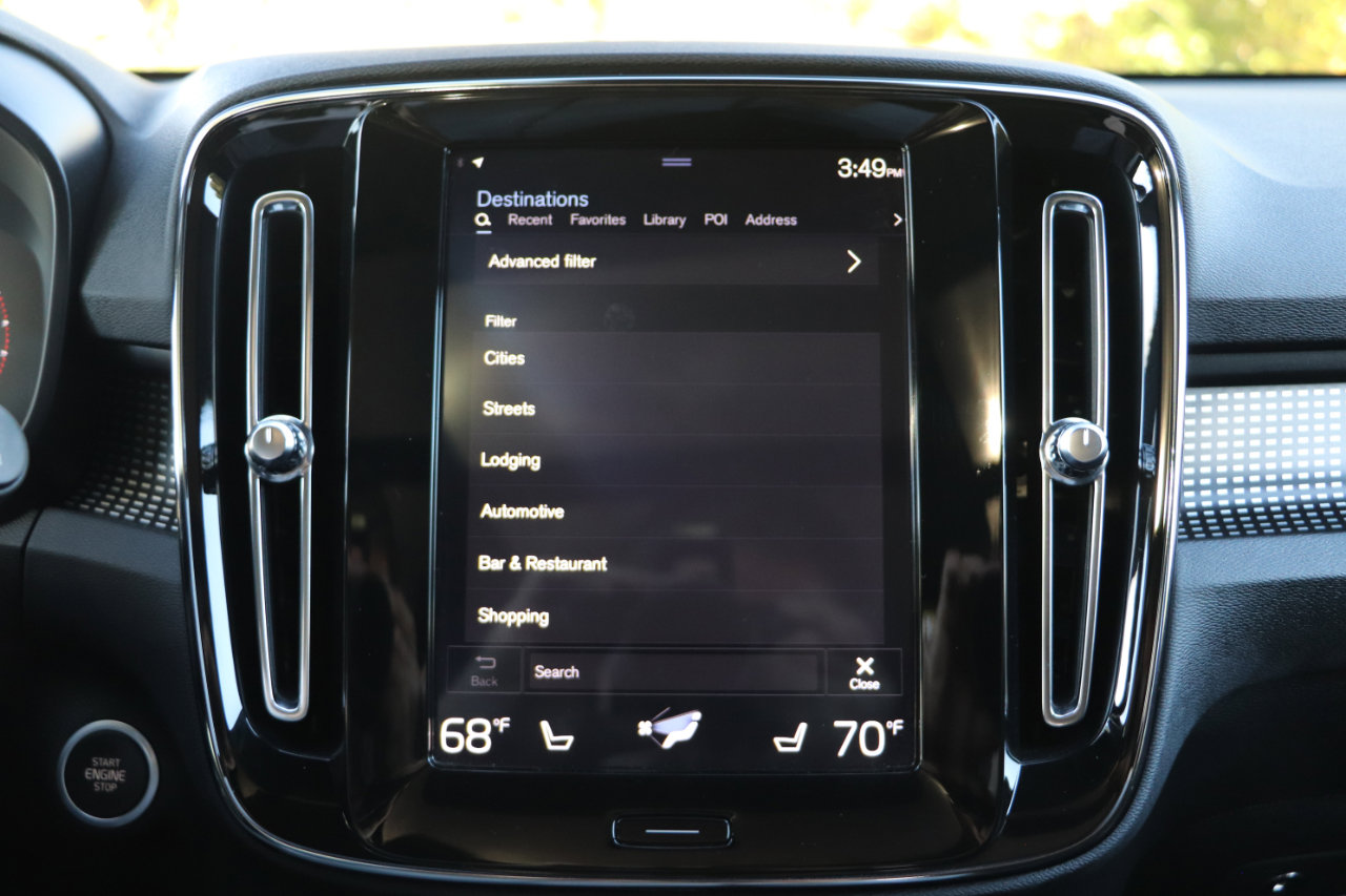 Used 2020 Volvo XC40 T5 R-Design image 19