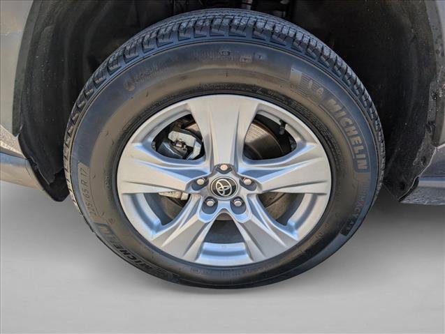 Used 2025 Toyota RAV4 LE image 23