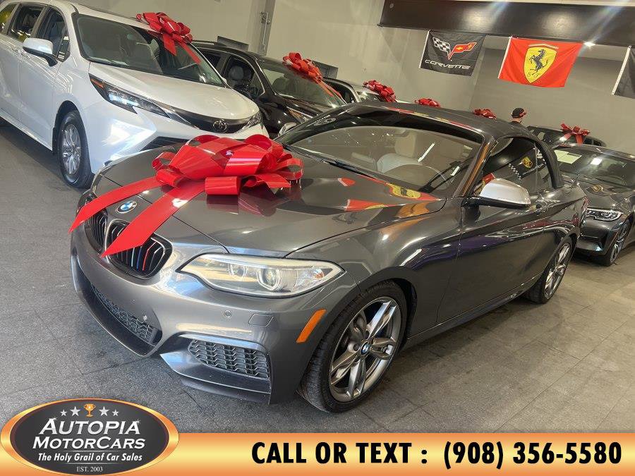 Used 2015 BMW M235i Convertible image 2