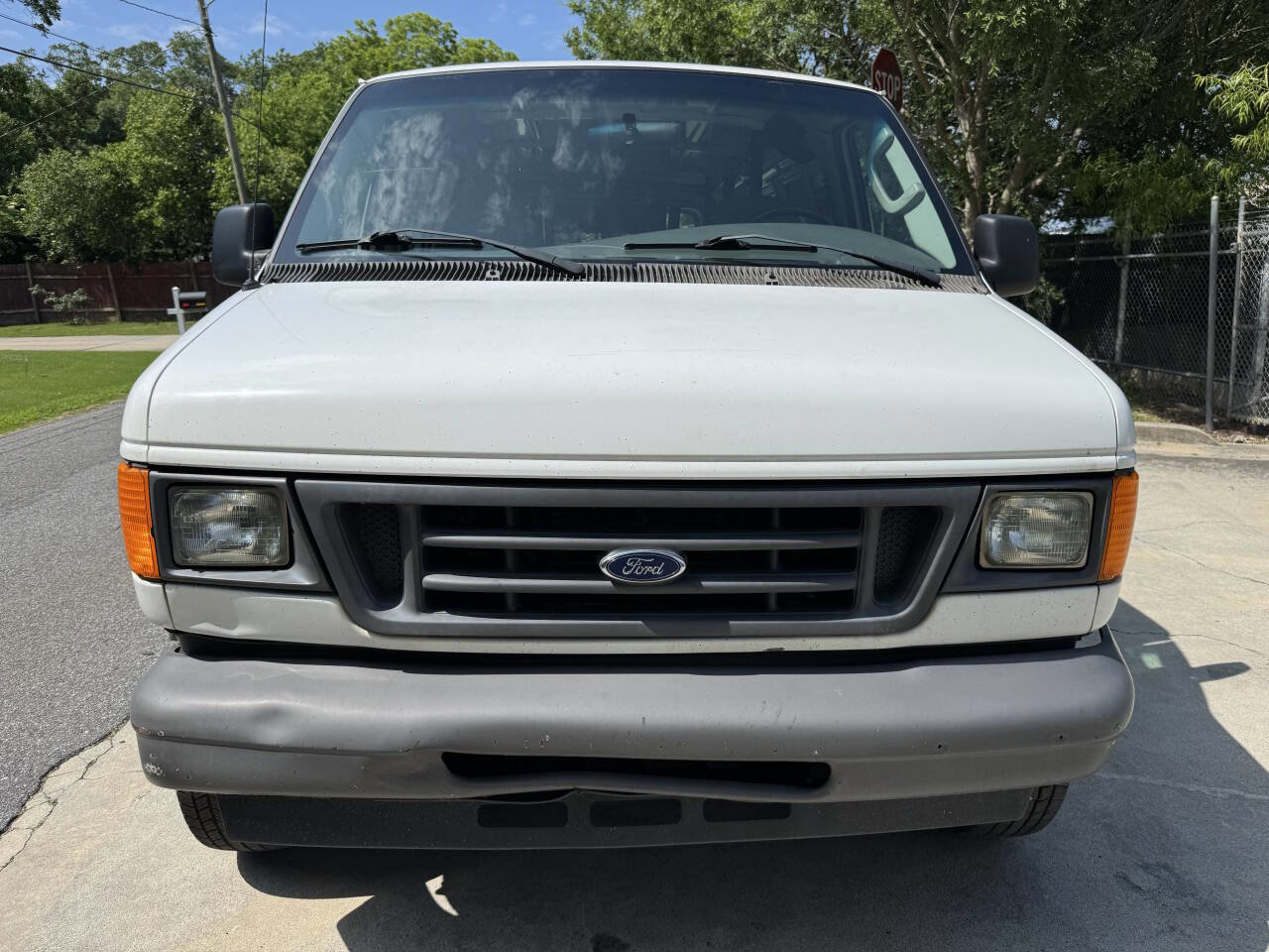 Used 2007 Ford E-150 and Econoline 150 image 2