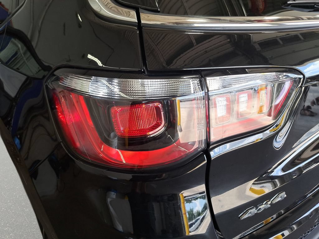 Certified 2023 Jeep Compass Limited AWD/4WD image 31