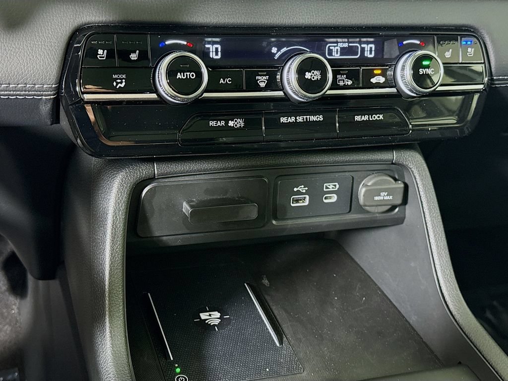 Used 2025 Honda Pilot Elite image 8