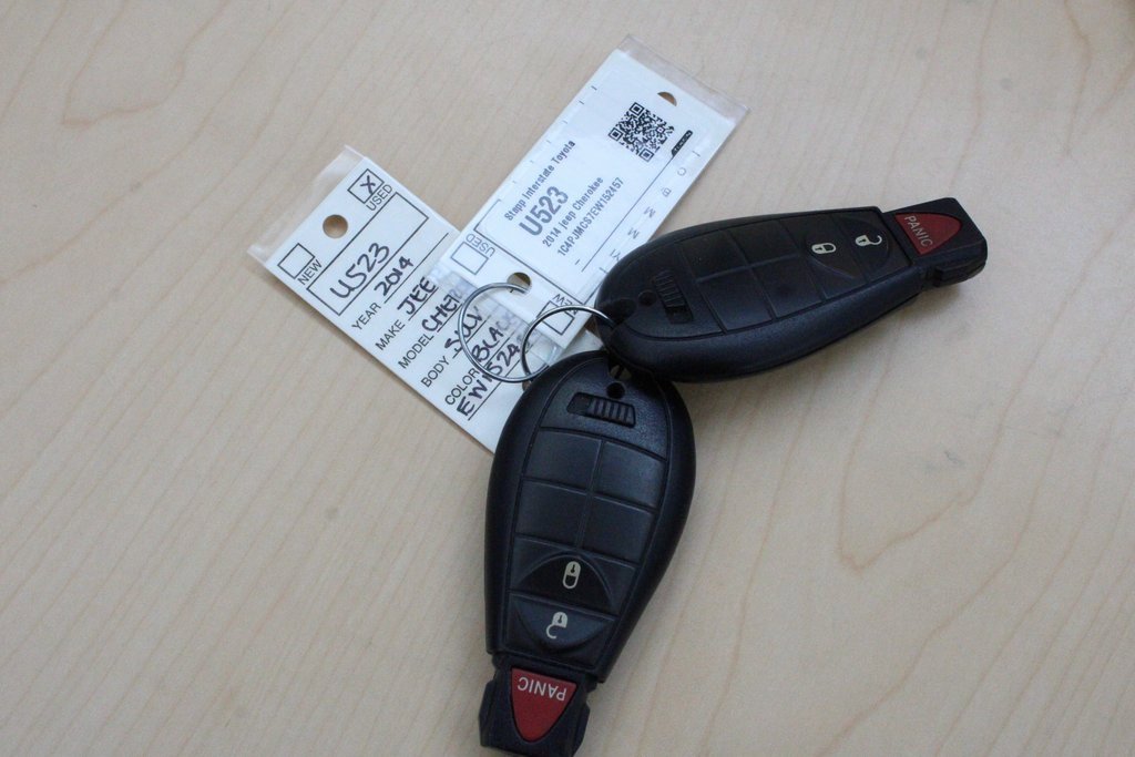 Used 2014 Jeep Cherokee Latitude image 27