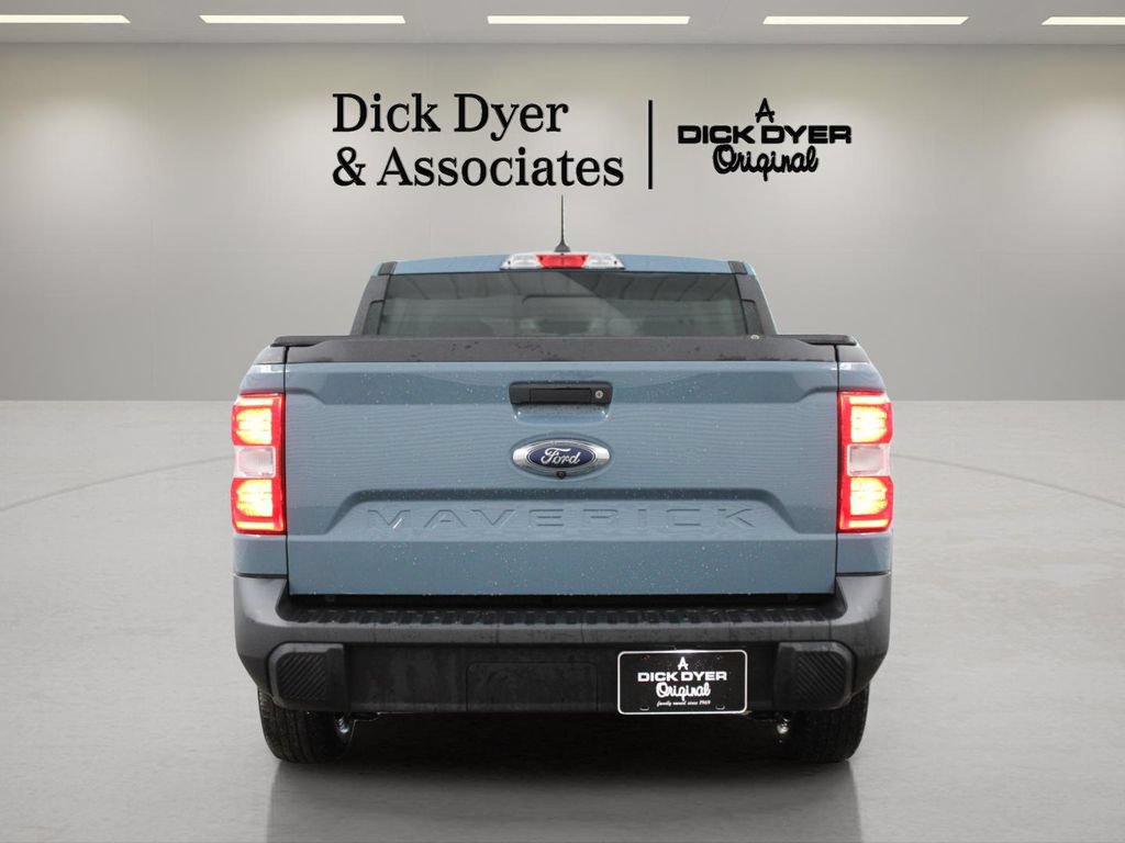 Used 2022 Ford Maverick Lariat FWD image 10