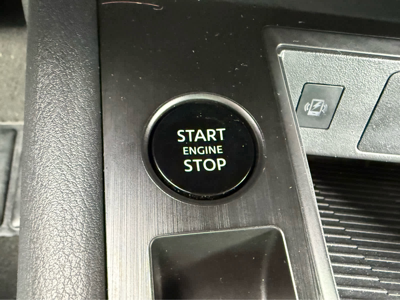 Used 2026 Nissan Kicks SV w/ SV Premium Package AWD/4WD image 30