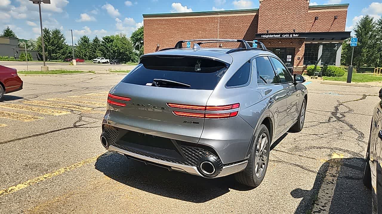 Used 2025 Genesis GV70 3.5T Sport AWD/4WD image 4