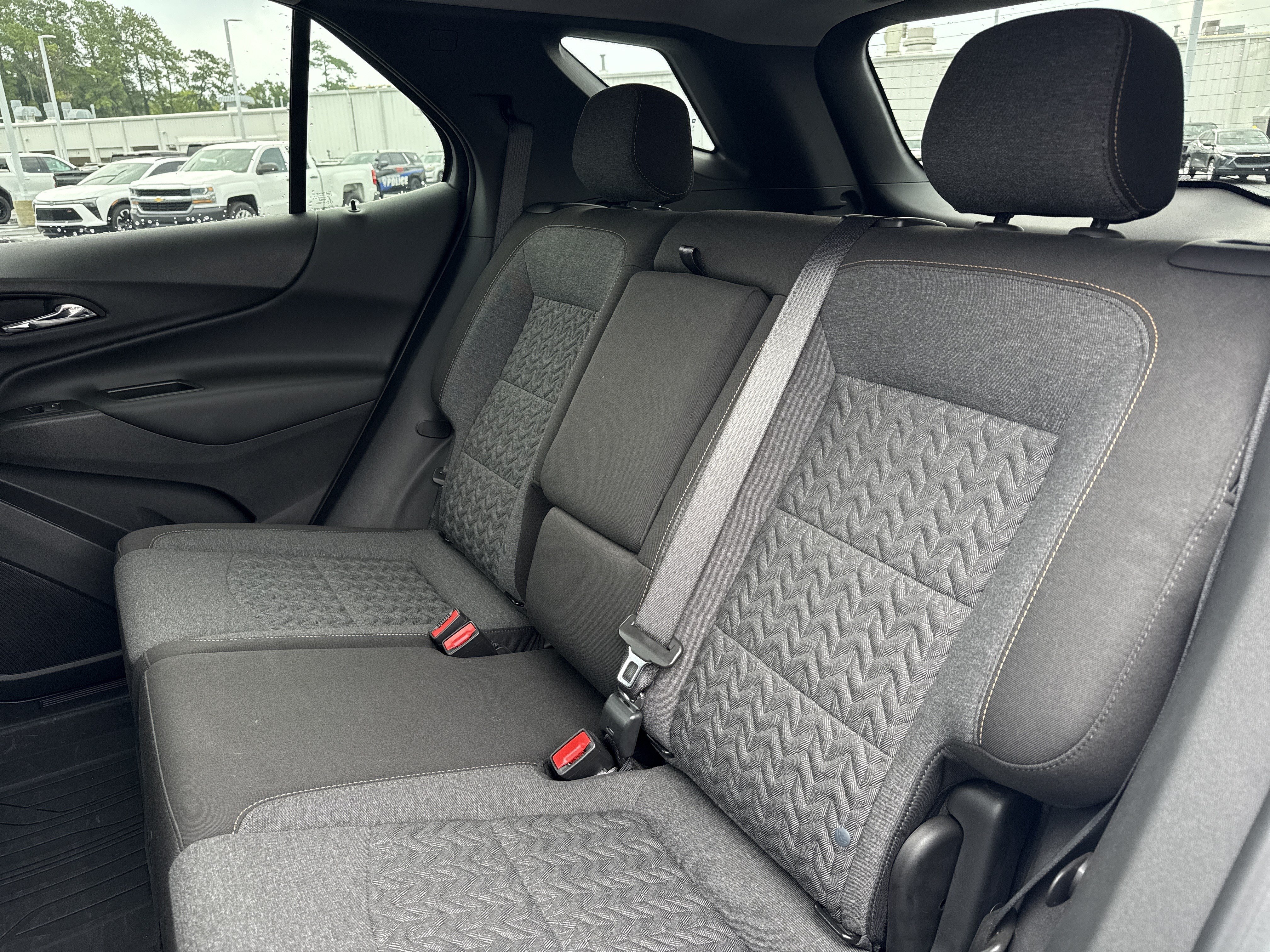 Used 2024 Chevrolet Equinox LT FWD image 27