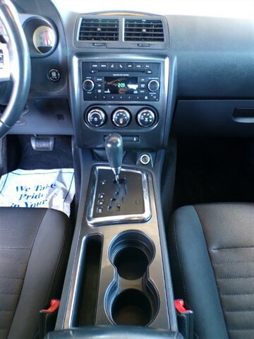 Used 2013 Dodge Challenger SXT RWD image 21