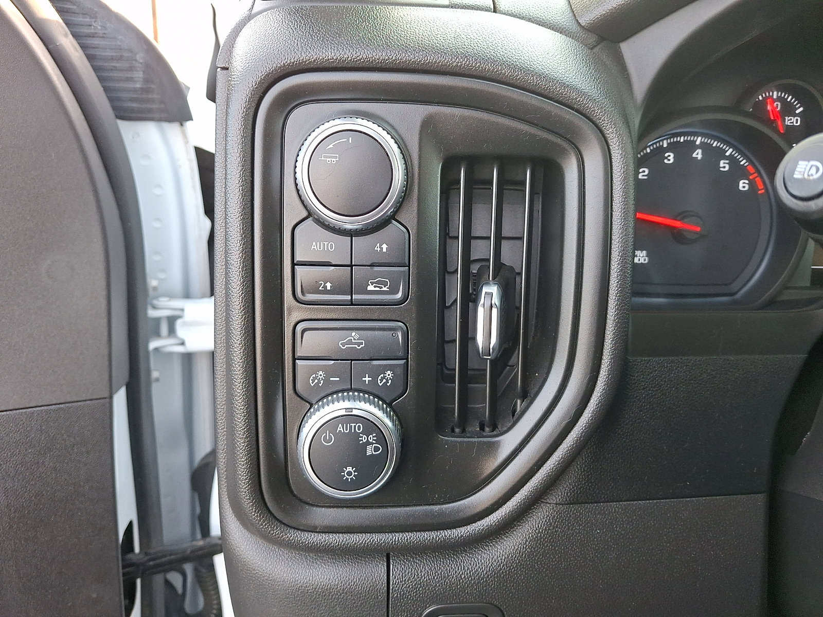 Certified 2023 GMC Sierra 1500 Pro w/ Pro Value Package image 27