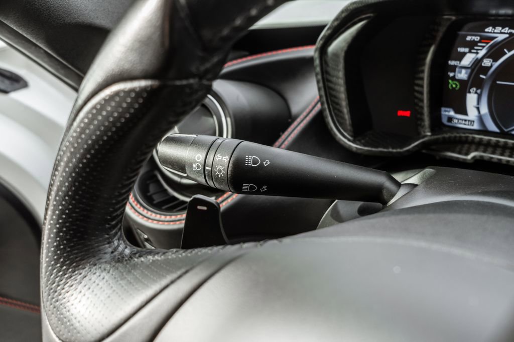 Used 2016 Alfa Romeo 4C Spider w/ Convenience Group - Spider image 25