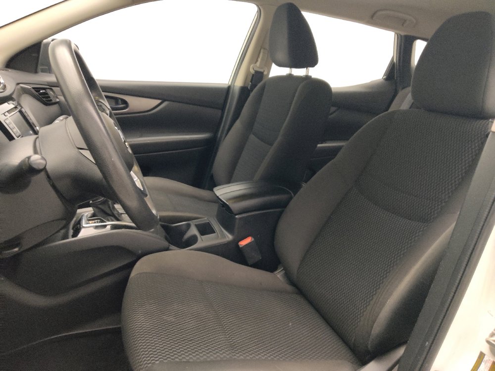 Used 2019 Nissan Rogue Sport S FWD image 17