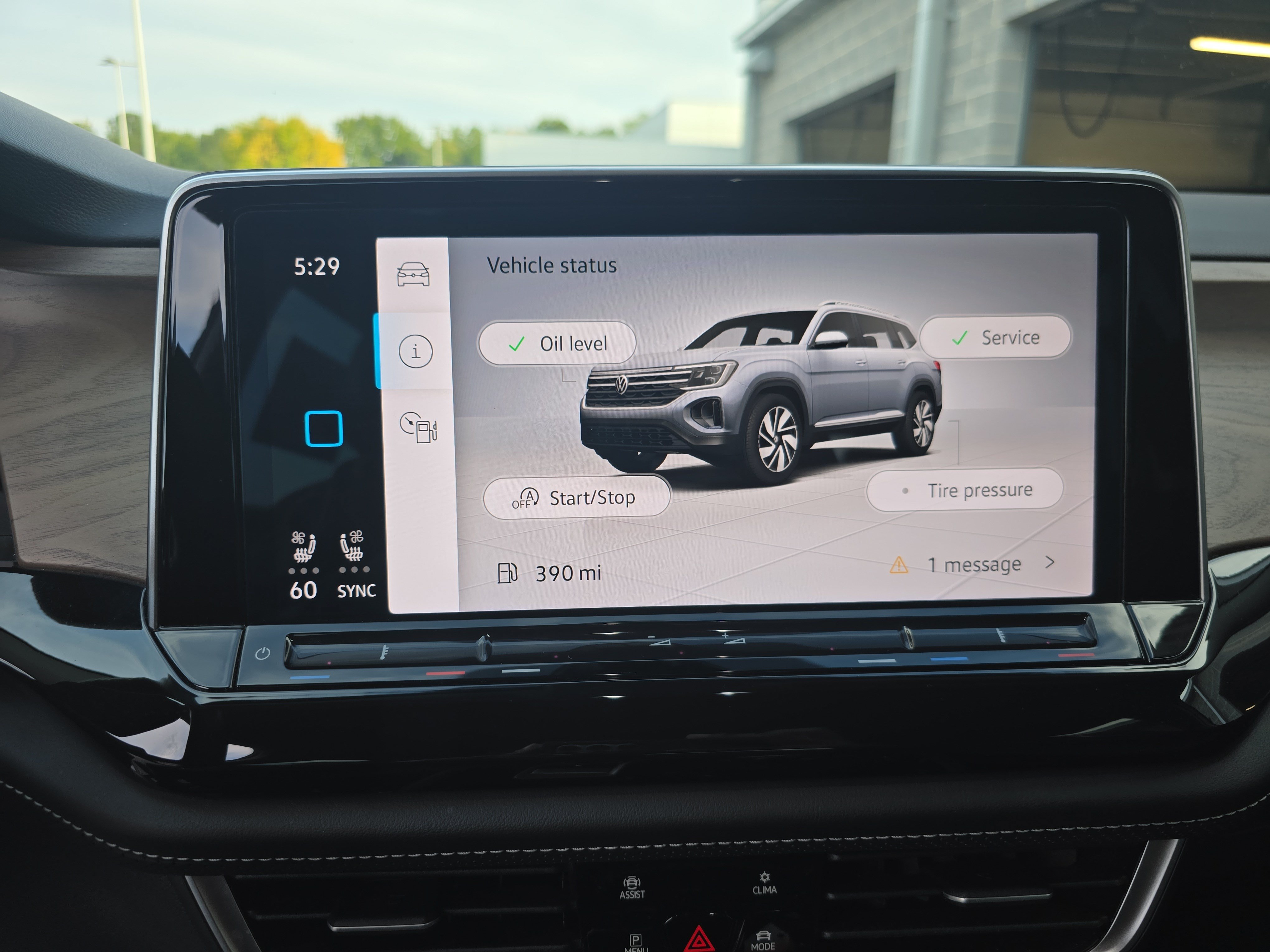 Used 2025 Volkswagen Atlas SE FWD image 19