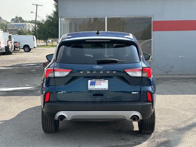 Used 2020 Ford Escape SE image 5