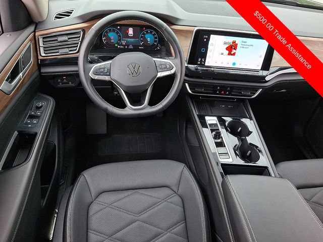 Used 2025 Volkswagen Atlas SE AWD/4WD image 11