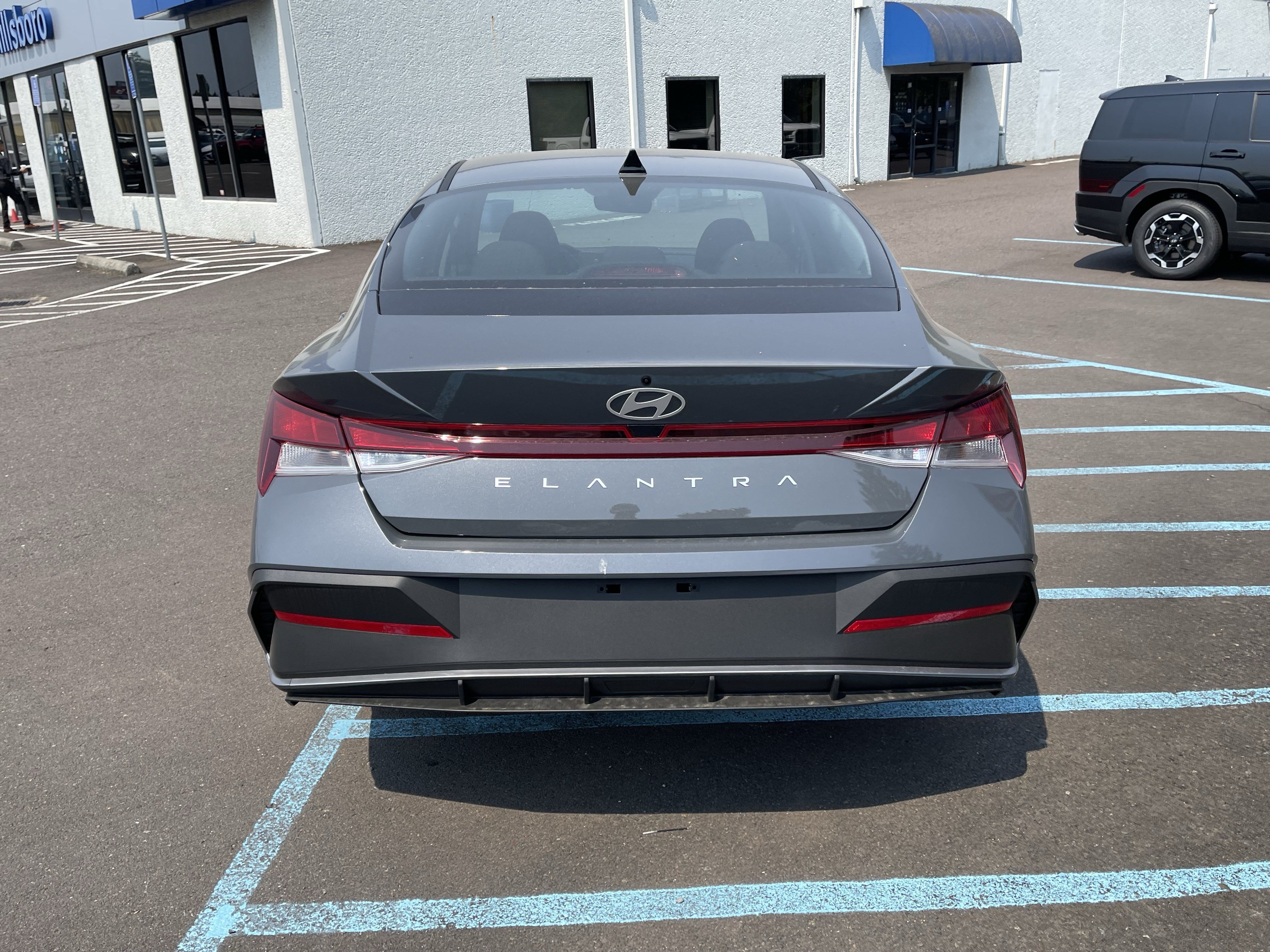 New 2026 Hyundai Elantra SE FWD image 4