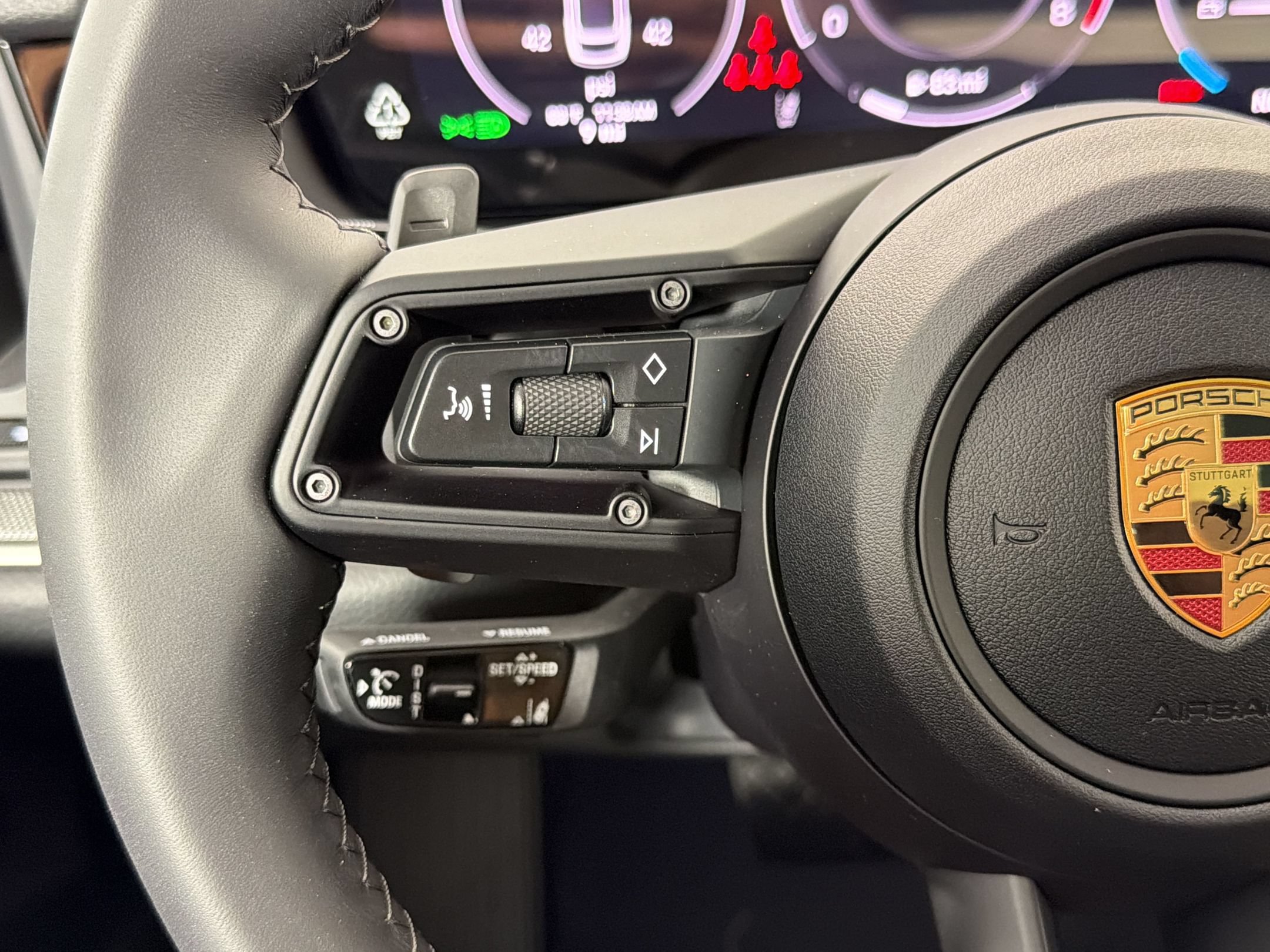 Certified 2026 Porsche Cayenne Coupe AWD/4WD image 22