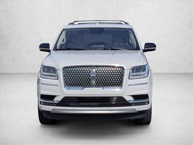 Used 2019 Lincoln Navigator Reserve image 2