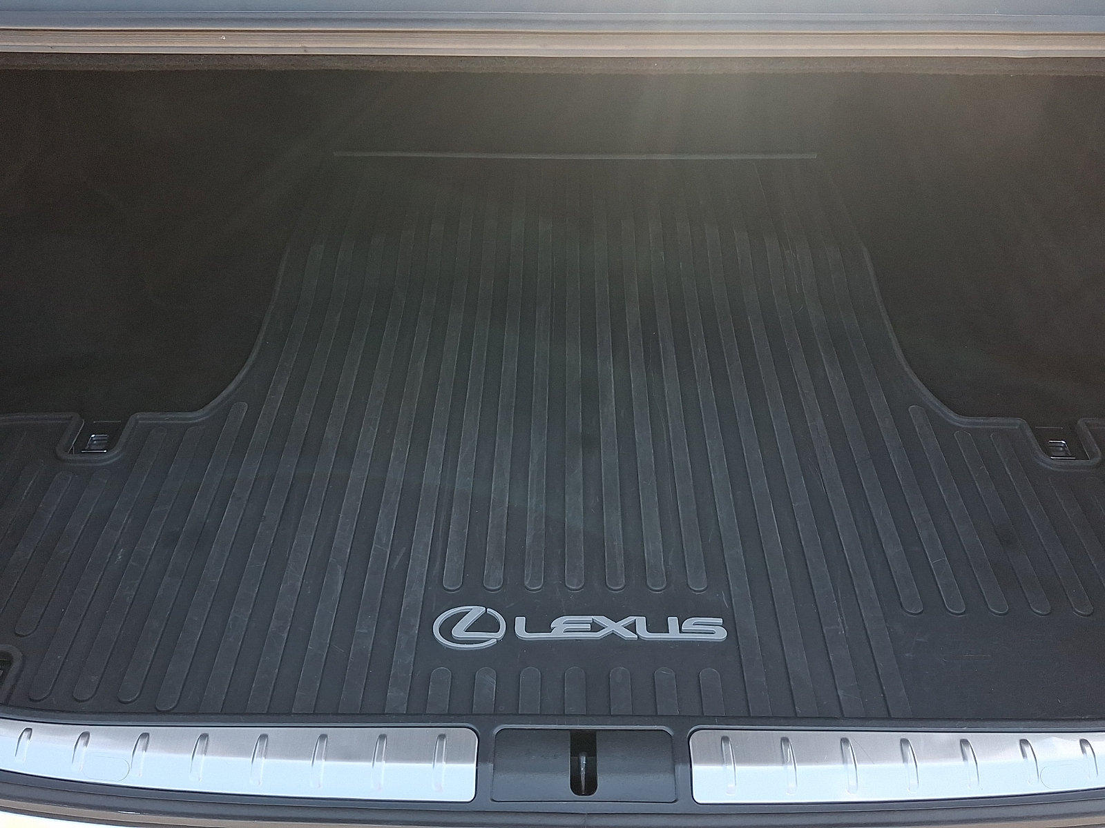 Used 2024 Lexus LS 500 AWD w/ Interior Upgrade Package image 30