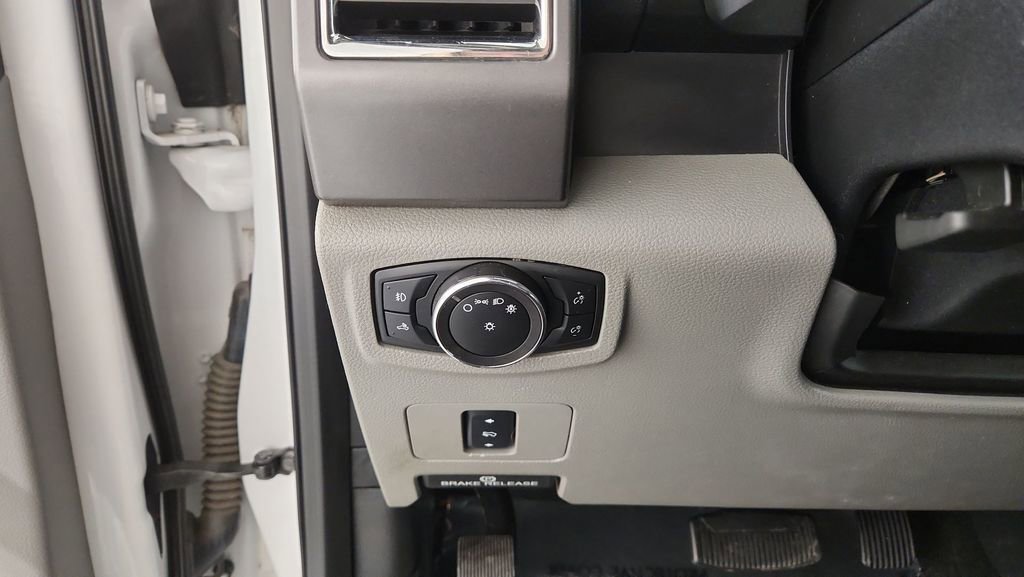 Used 2017 Ford F250 XLT w/ XLT Value Package image 19