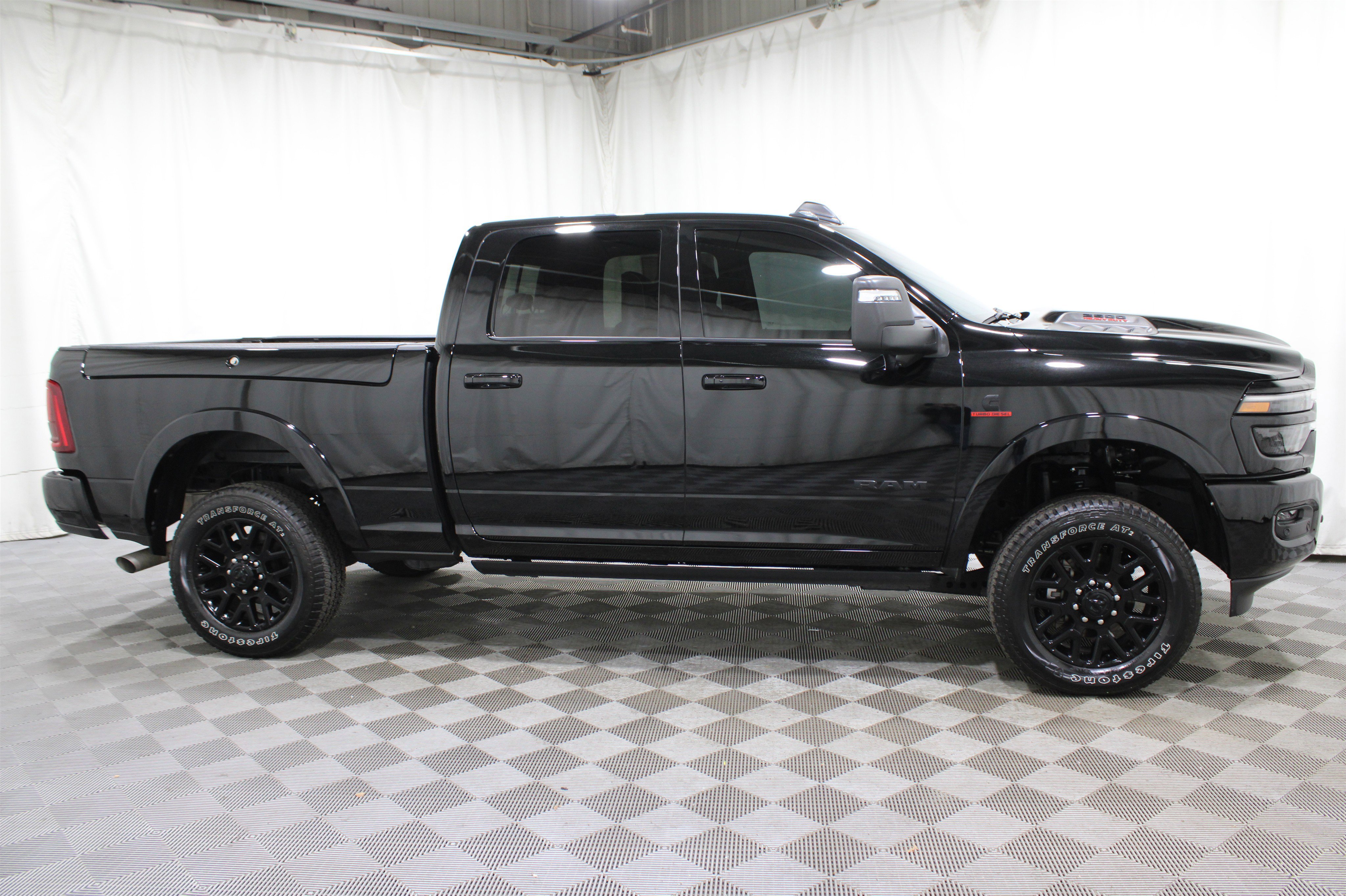 Used 2025 RAM 2500 Limited image 31
