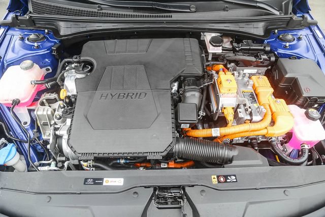 Used 2023 Hyundai Elantra Limited FWD image 29