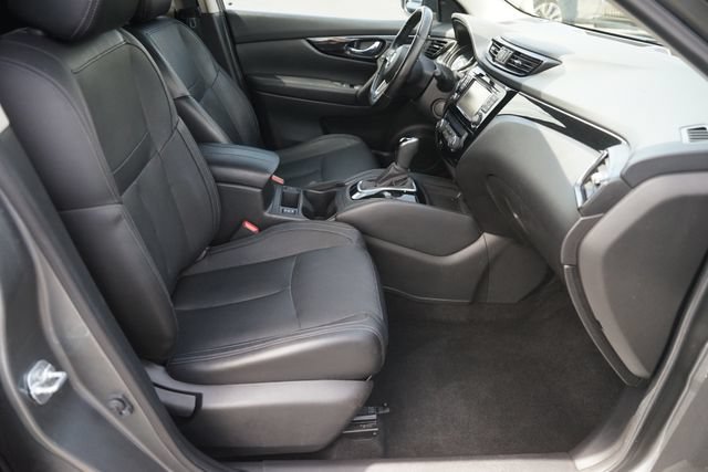 Used 2018 Nissan Rogue Sport SL w/ SL Premium Package FWD image 19