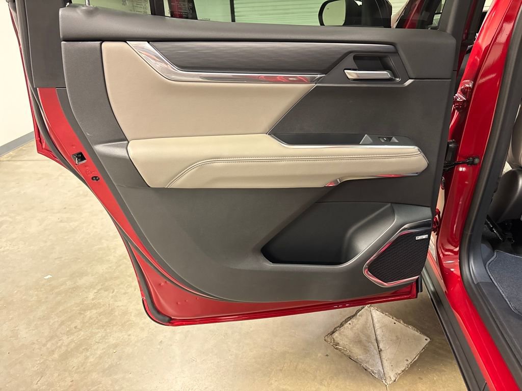 New 2026 GMC Acadia Elevation image 30