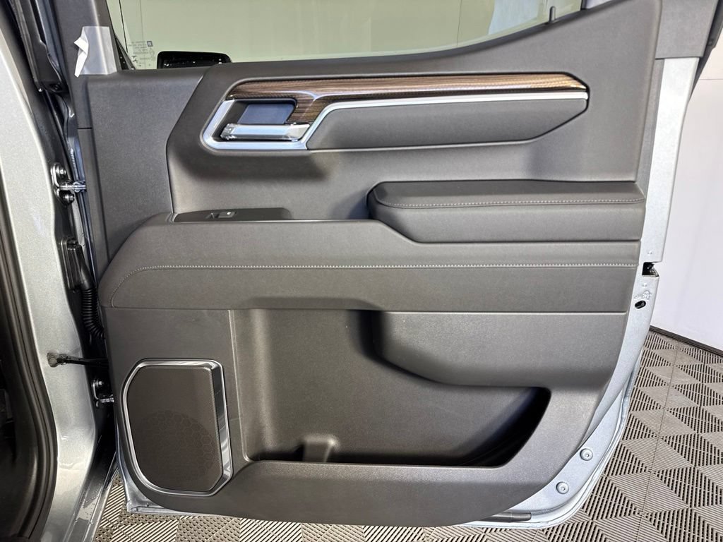New 2026 Chevrolet Silverado 1500 RST w/ RST All Star Premium Package AWD/4WD image 38