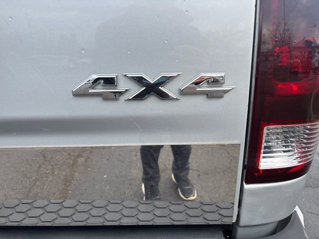 Used 2012 RAM 1500 Classic SLT w/ SLT Plus D￩cor Group image 29