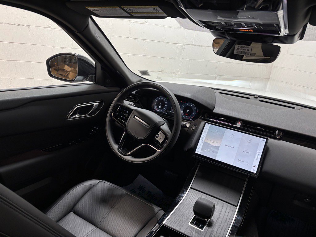 New 2026 Land Rover Range Rover Velar S image 34