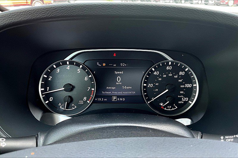 Used 2022 Nissan Frontier SV w/ Technology Package image 18