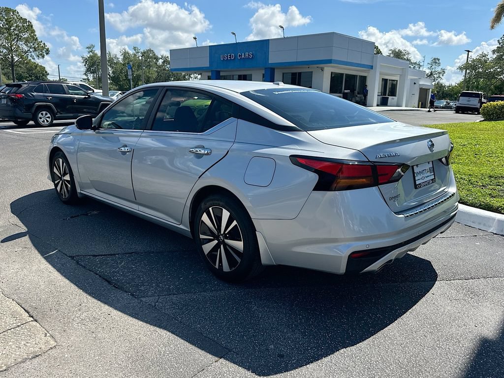 Used 2021 Nissan Altima 2.5 SV w/ SV Premium Package FWD image 7