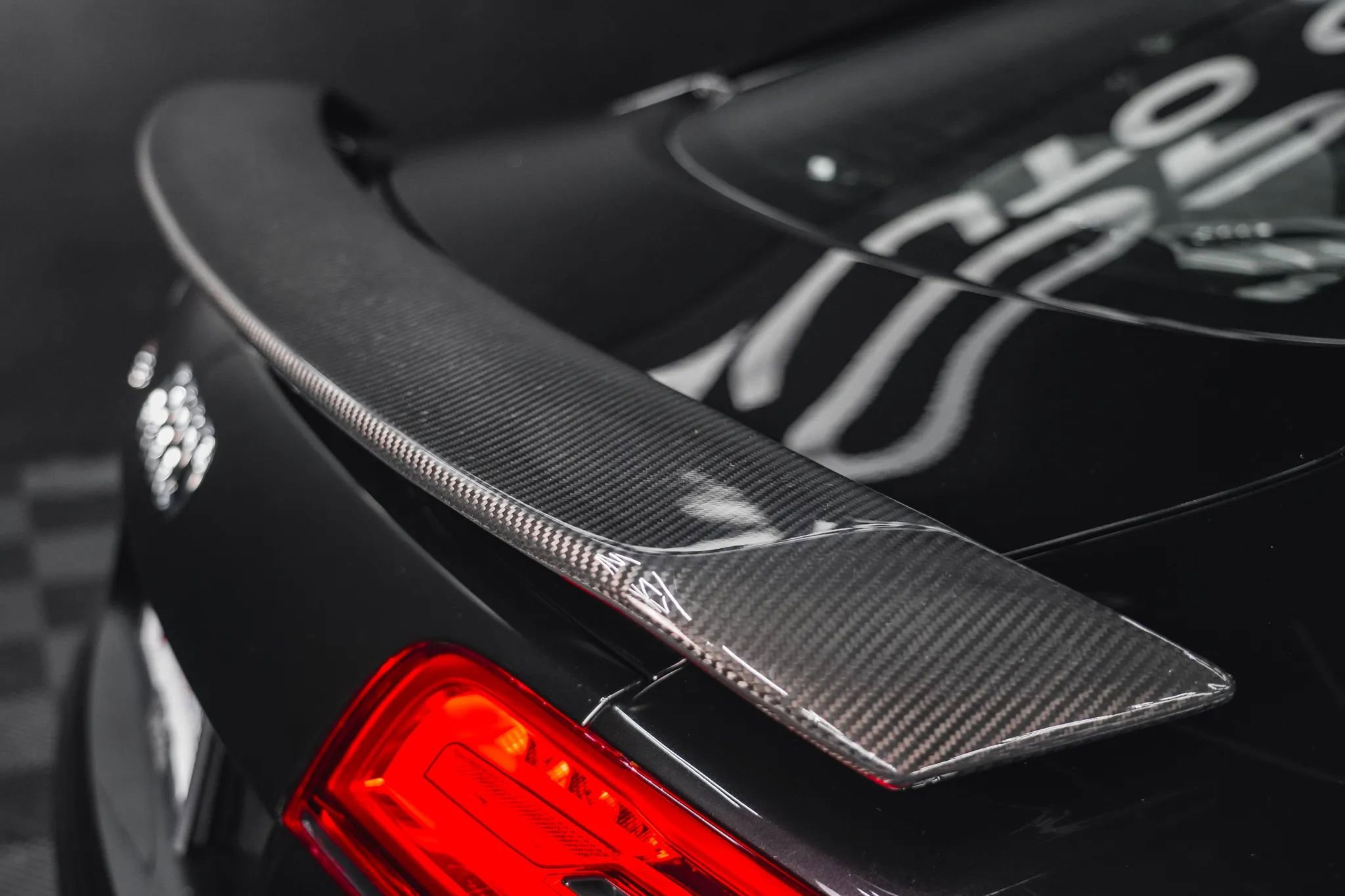 Used 2015 Audi R8 V8 image 23