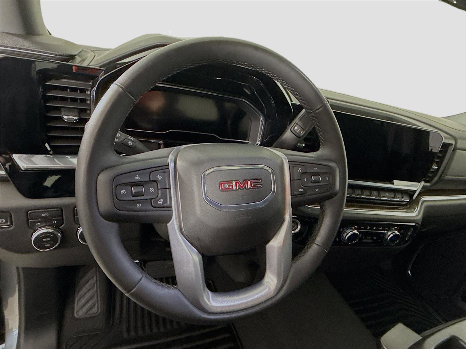 Used 2024 GMC Sierra 1500 Elevation image 5