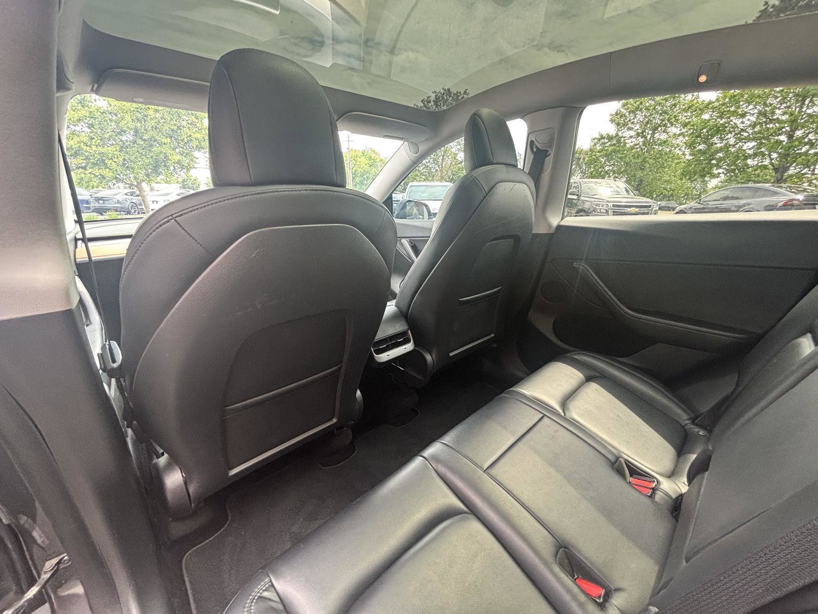 Used 2020 Tesla Model Y Long Range AWD/4WD image 23