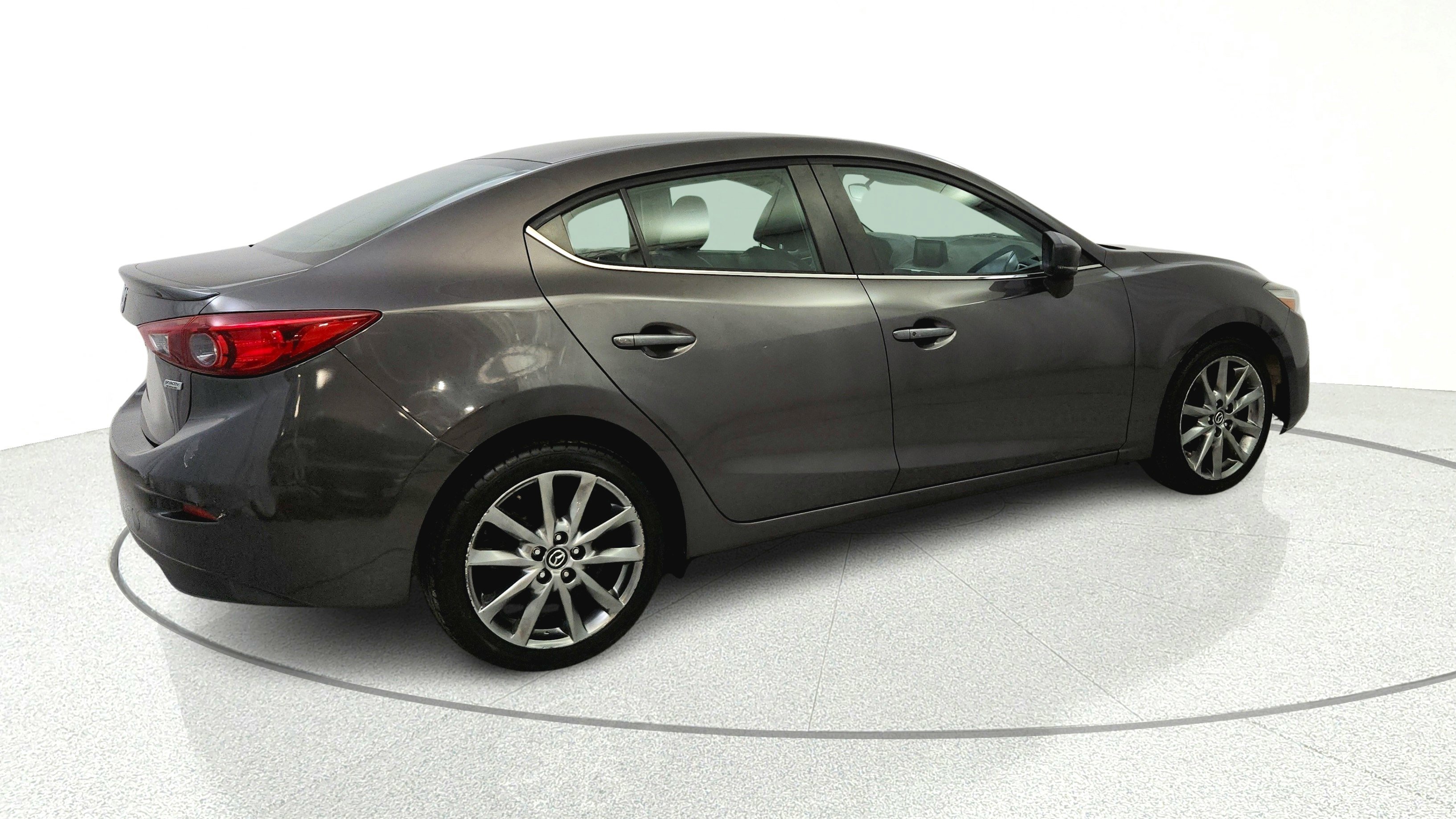 Used 2018 MAZDA MAZDA3 Touring FWD image 7
