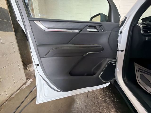 Used 2024 GMC Acadia Elevation w/ LPO, Floor Liner Package AWD/4WD image 13
